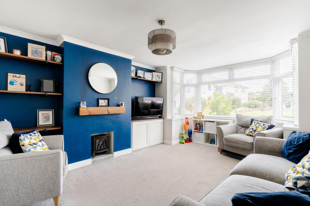 House in Gloucestershire - View 3