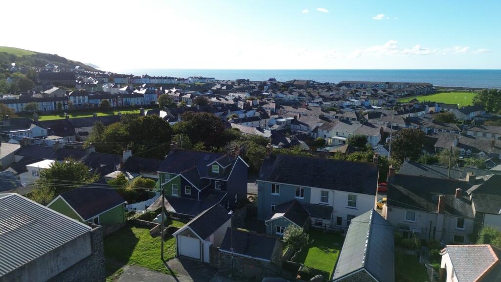 Princes Avenue, Aberaeron, SA46 photo 2
