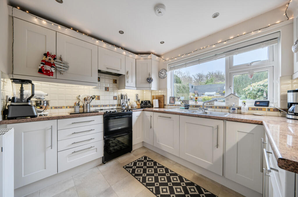 Poplar Road, Newtown, Powys, SY16 photo 3