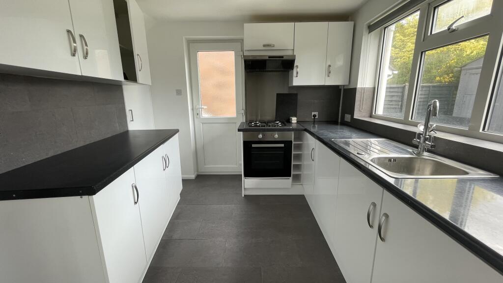 Endsleigh Court, Colchester, Essex photo 4