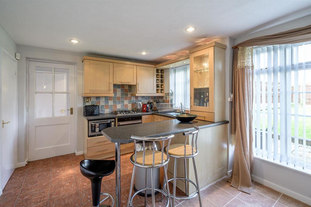 Additional image 4 of Campion Grove, Halesowen, B63 1HB