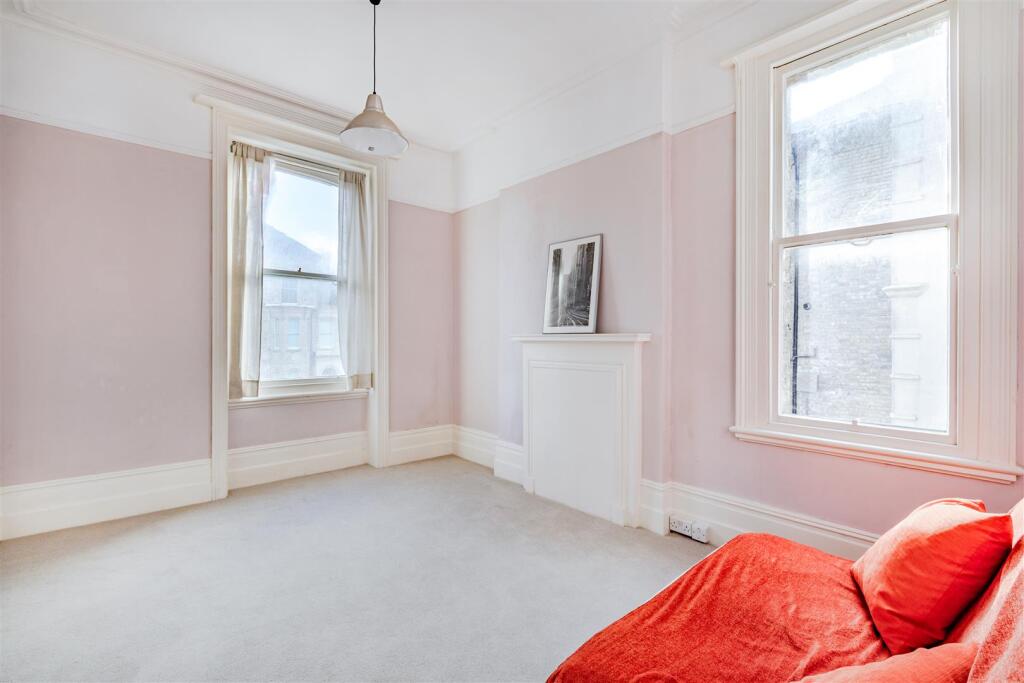Apartment in Hove, Brighton and Hove - View 6