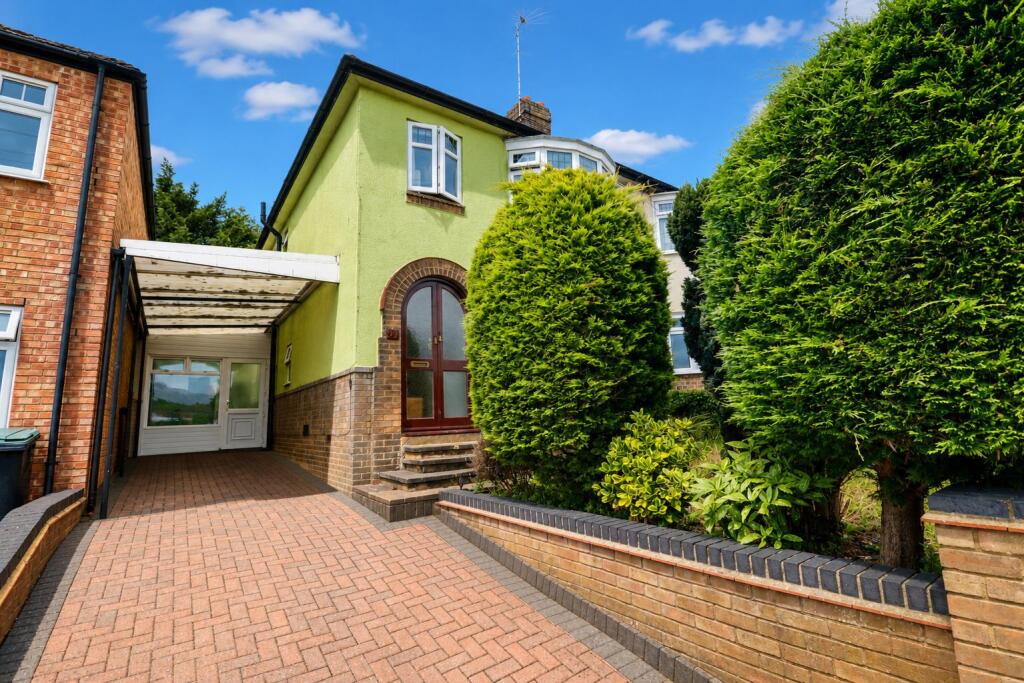 Main image of property: St. Marys Avenue, Rushden, NN10 9EP