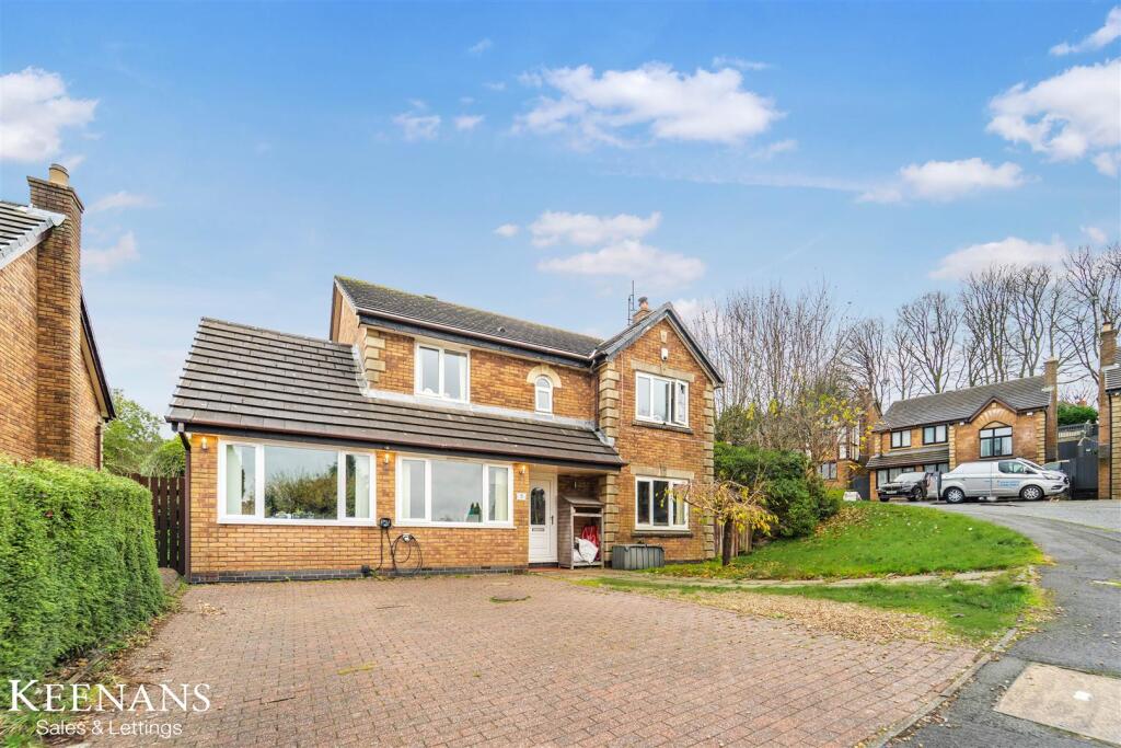 4-bed detached on Hillsborough Avenue, Brierfield, Nelson, £325,000