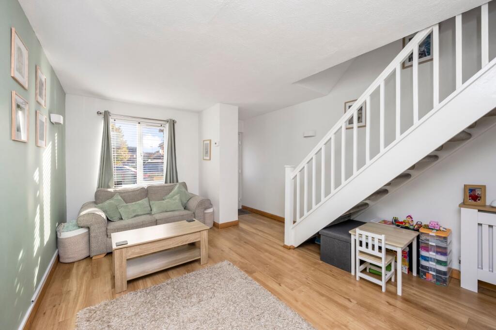 House in Horsham, Broadbridge Heath - View 3