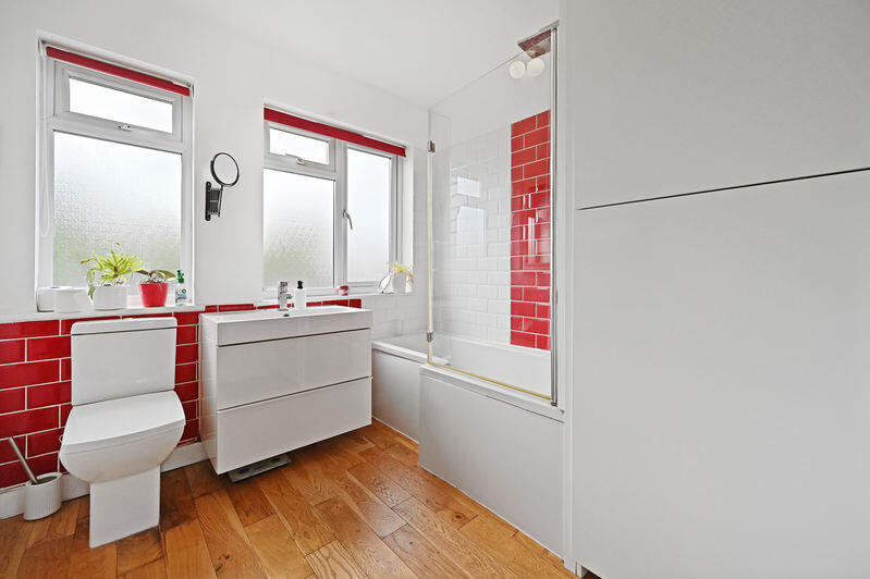 House in London - View 4
