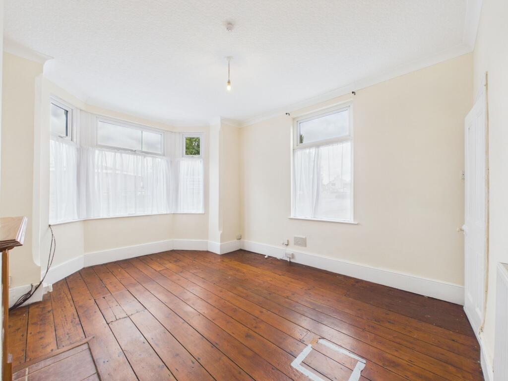 House in Nottingham, Nottinghamshire - View 5