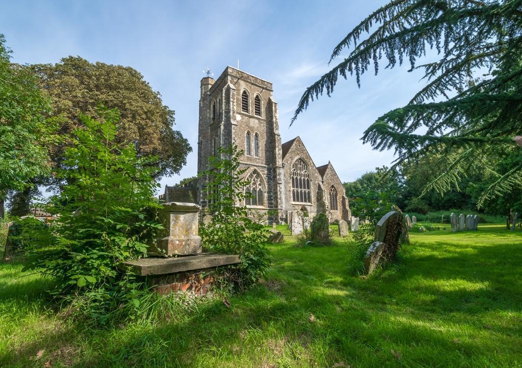 House in Canterbury - View 3