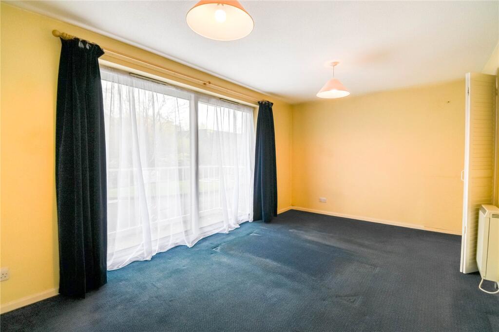 London Road, Newbury, Berkshire, RG14 - View 5