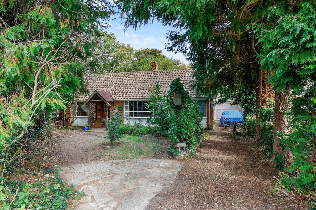 Main image of property: Greenfields Close, Horley, Surrey, RH6
