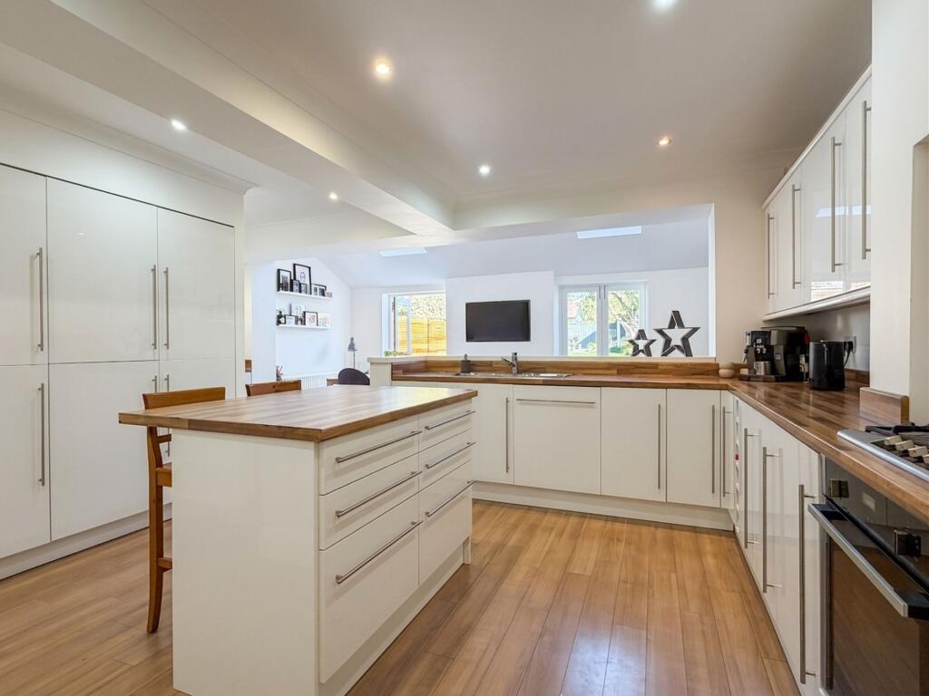 House in Southampton - View 5