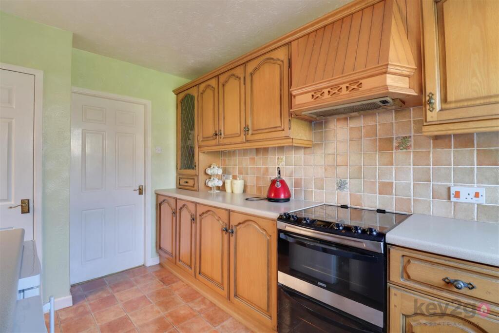House in Sheffield, Woodhouse Mill, Woodhouse - More