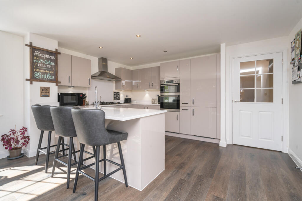 Waffas Hill, Eagle Farm South, Milton Keynes, MK17 photo 4