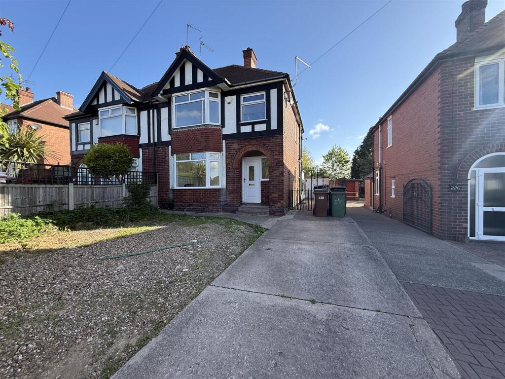 Main image of property: Chesterfield Road North, Mansfield