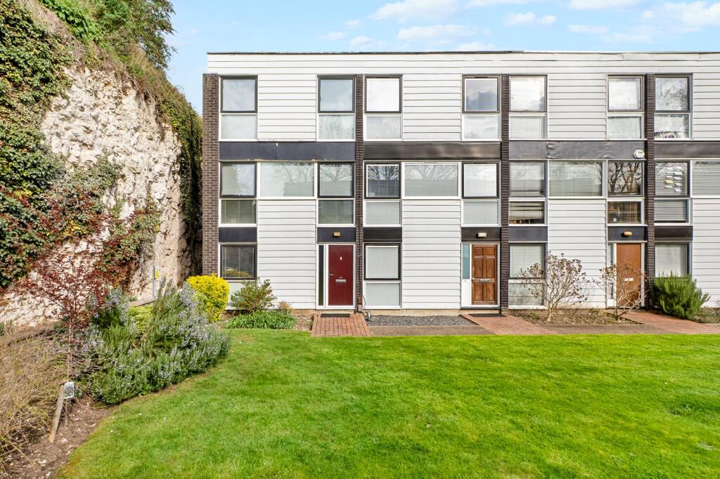 Main image of property: Bankside Close, Carshalton Beeches, Surrey, SM5