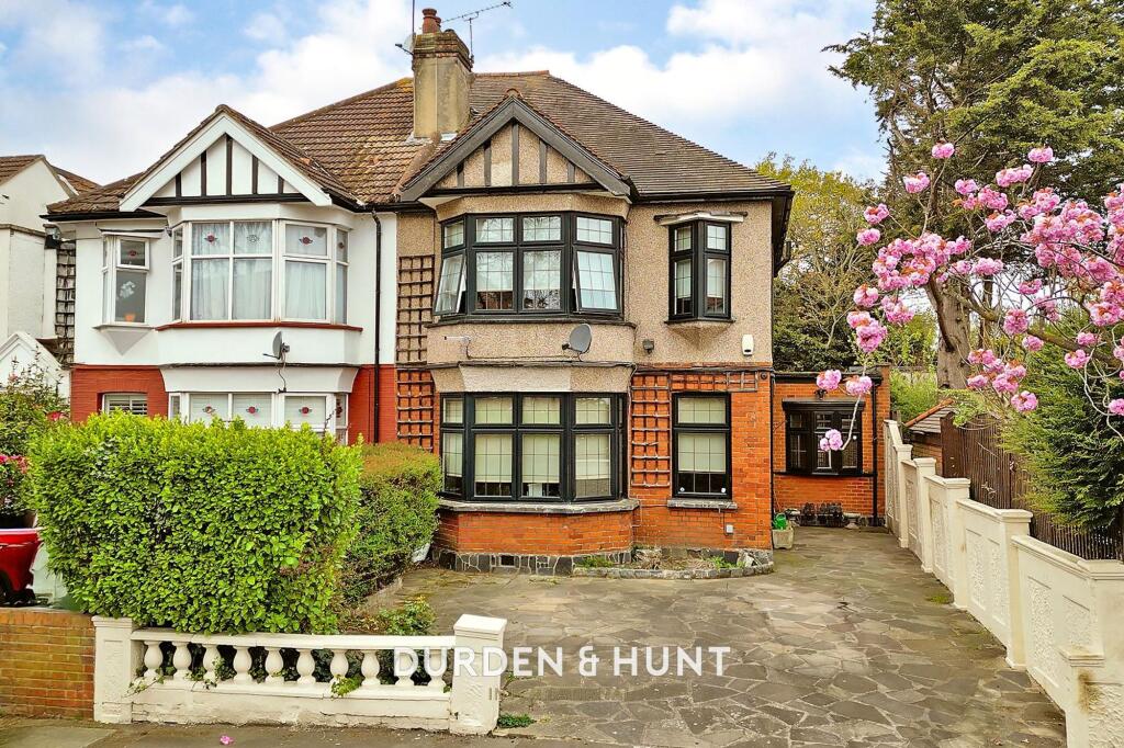 Main image of property: Malford Grove, South Woodford, E18