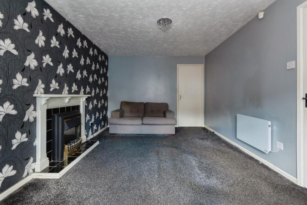 Apartment in Birmingham, Acocks Green - More
