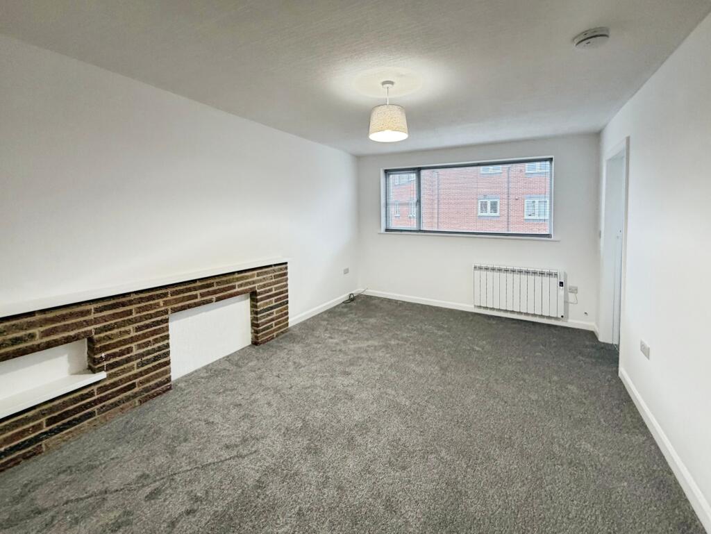 Apartment in Leicester - View 3