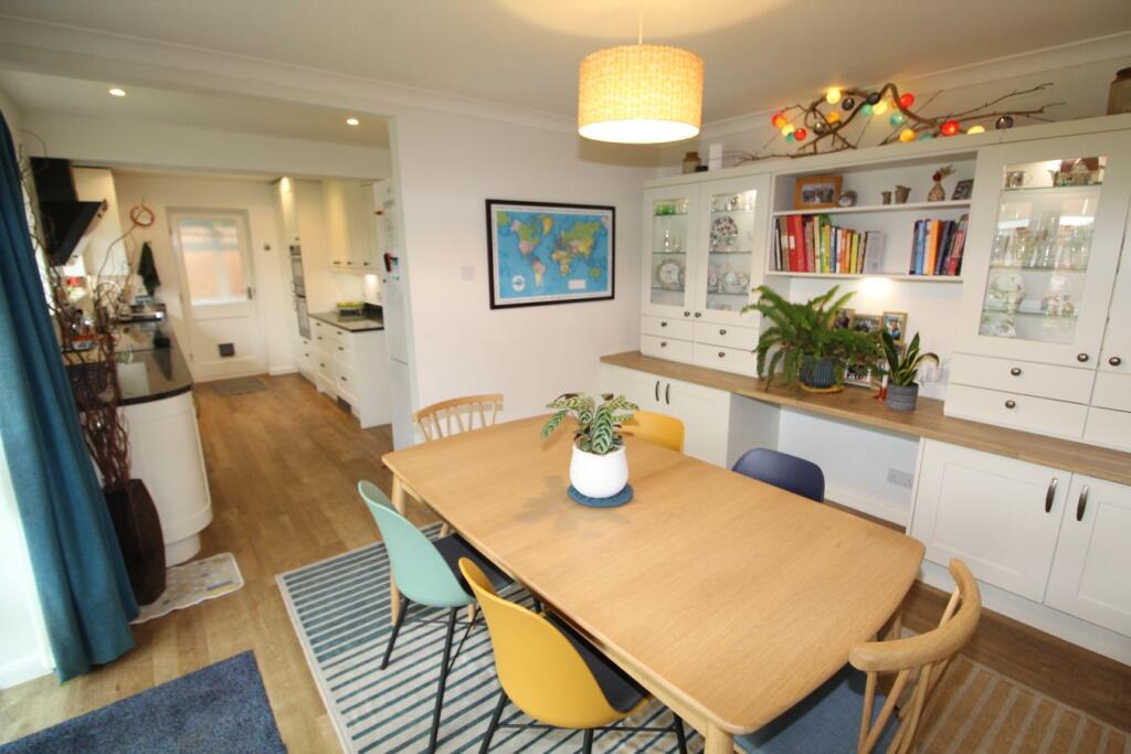 Shelley Drive, Lutterworth, LE17 photo 4