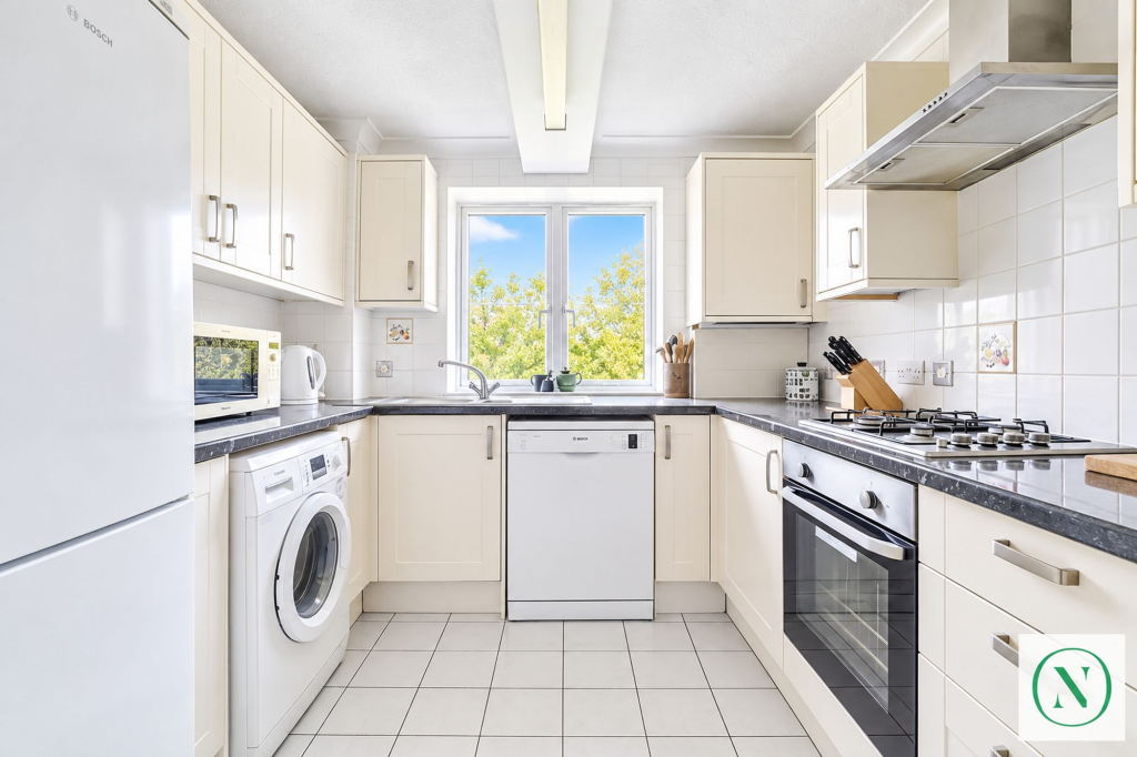 Apartment in Croydon - View 5