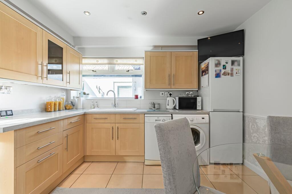 House in Spelthorne, Stanwell - View 5