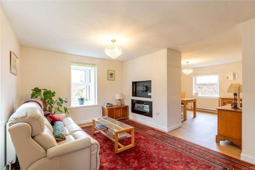 Downlands Road, Devizes, Wiltshire, SN10 photo 2