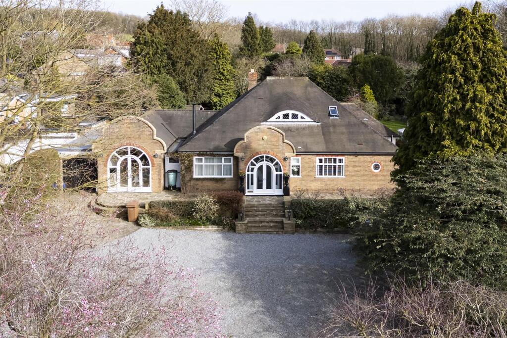 5-bed house on Welton Old Road, Welton, £775,000