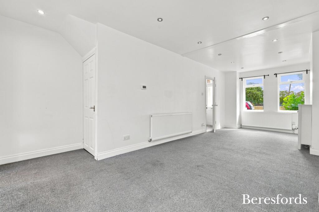 House in London - View 4