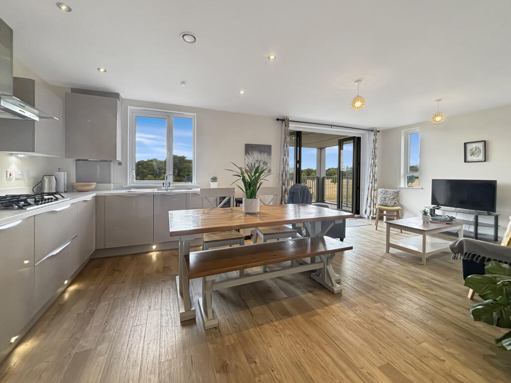 Apartment in South Cambridgeshire, South Trumpington - View 5