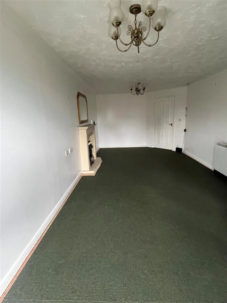Coed Pella Road, Colwyn Bay photo 4