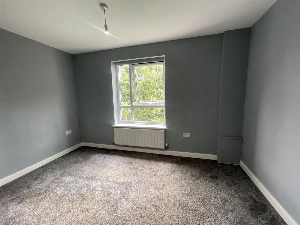 Apartment in Walsall, West Midlands - View 5