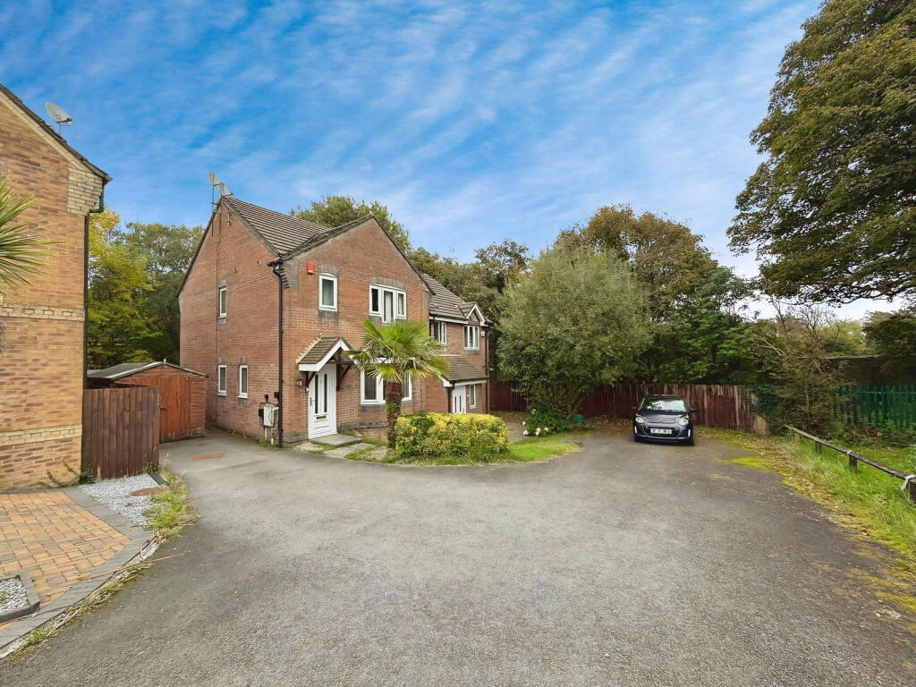 Elm Crescent, Penllergaer, Swansea, SA4 9ZS photo 3