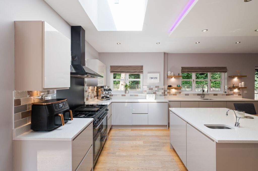 House in Edinburgh - View 4