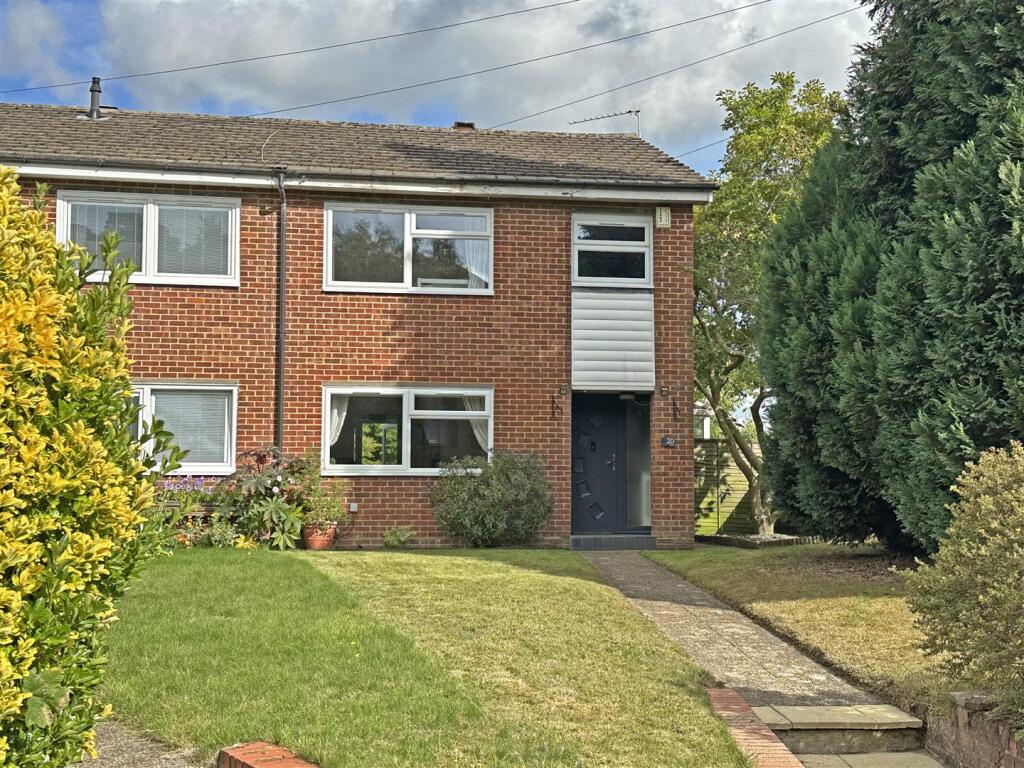 3-bed semi-detached on Earlswood Road, Redhill, £525,000