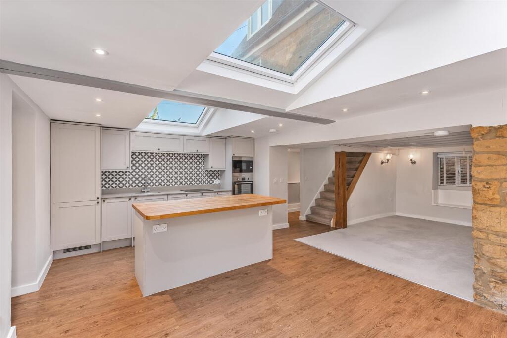 House in Cherwell, Bloxham - View 3