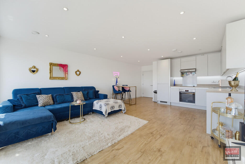 Apartment in Twickenham - More
