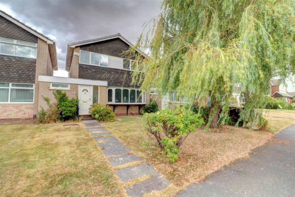 Main image of property: Heygate Way, Aldridge