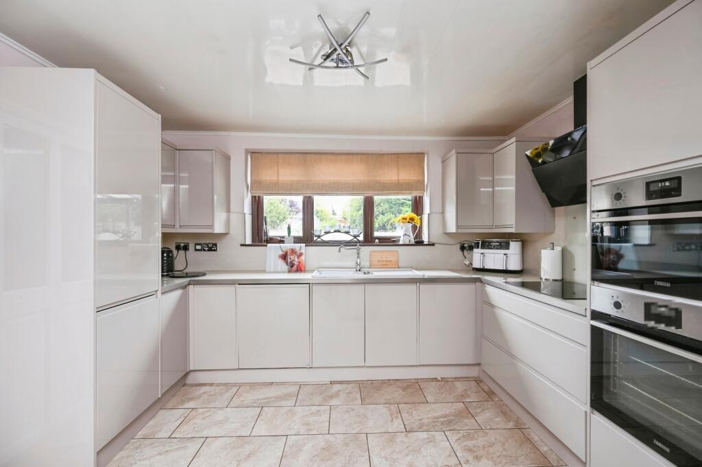 House in West Lancashire, Little Digmoor, Tawd Bridge - View 4