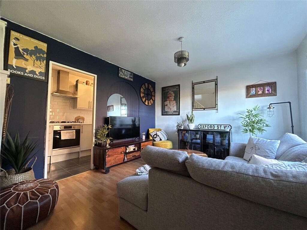 House in Chatham, Wayfield - View 5