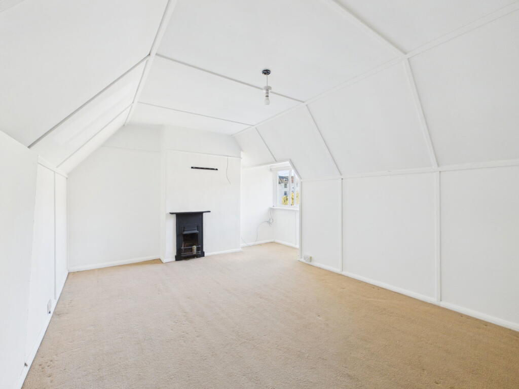 House in Rochester - View 5