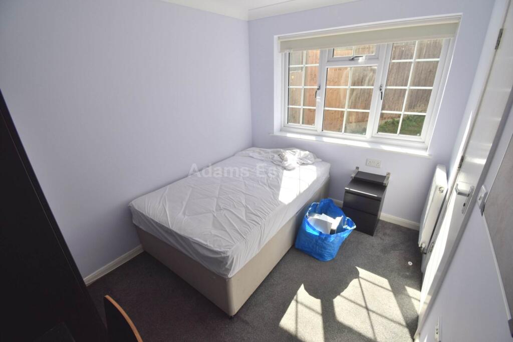 House in Reading - View 5
