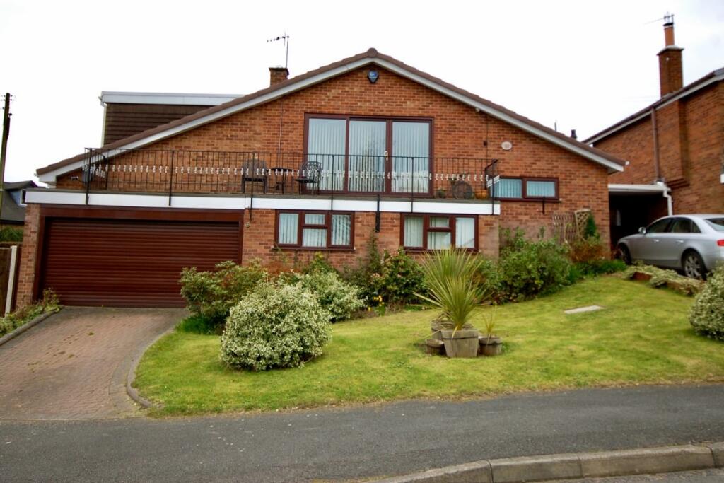 Main image of property: Westfields, Catshill, Bromsgrove, B61