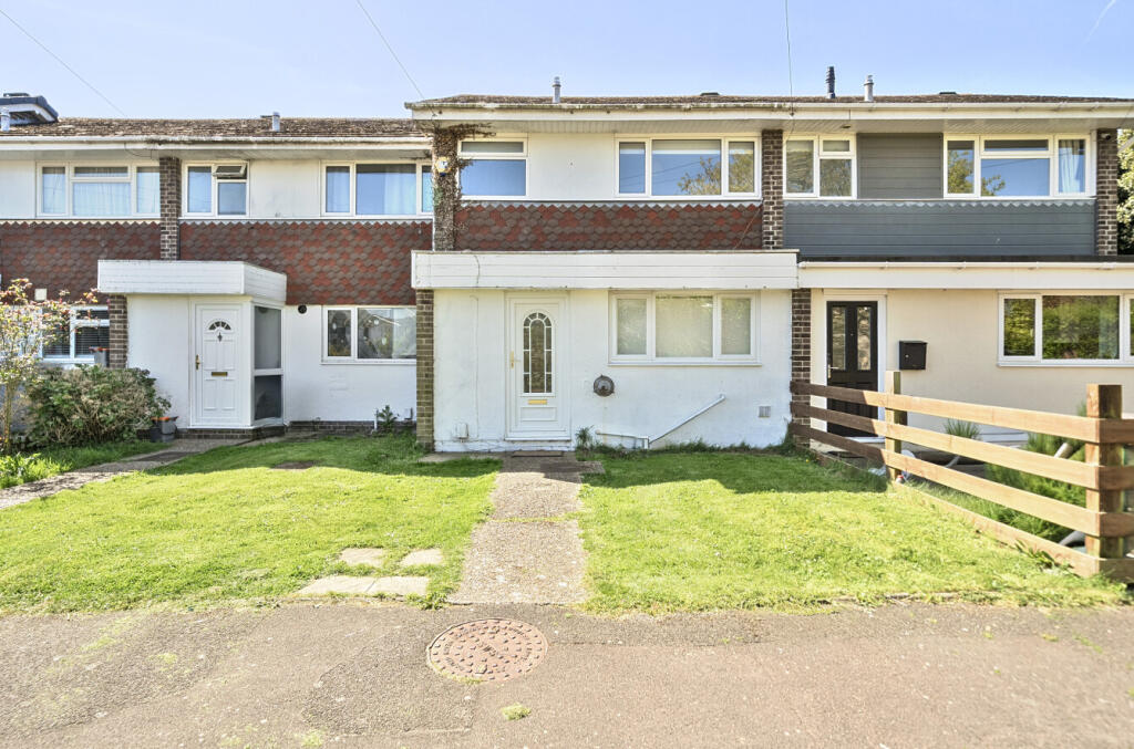 Main image of property: Sanross Close, Hill Head, Fareham, Hampshire, PO14