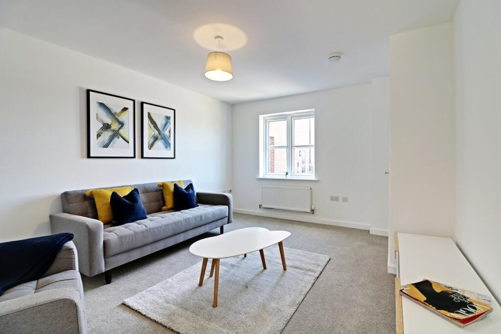 House in Leeds, Horsforth - View 2