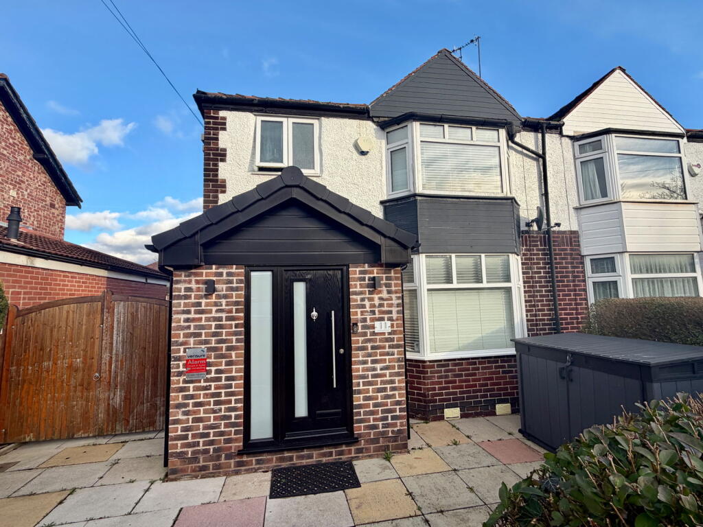 3-bed semi-detached on Sevenoaks Road, Gatley, £365,000