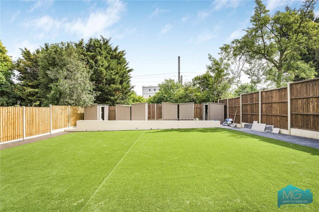 Main image of property: Beaconsfield Road, Friern Barnet, N11