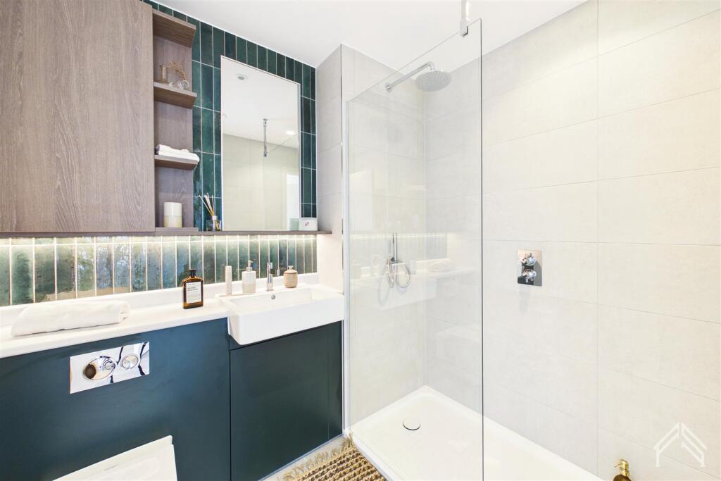 Apartment in London - More