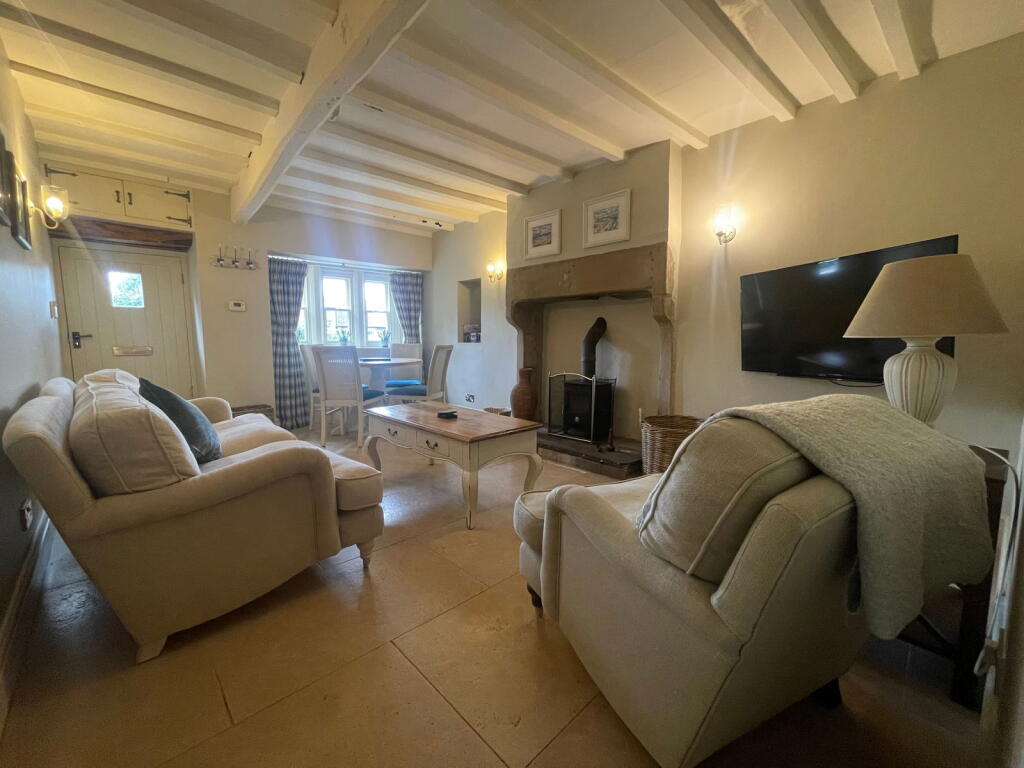 Warwick Cottage, West End, Middleham, Leyburn, DL8 4QL photo 2