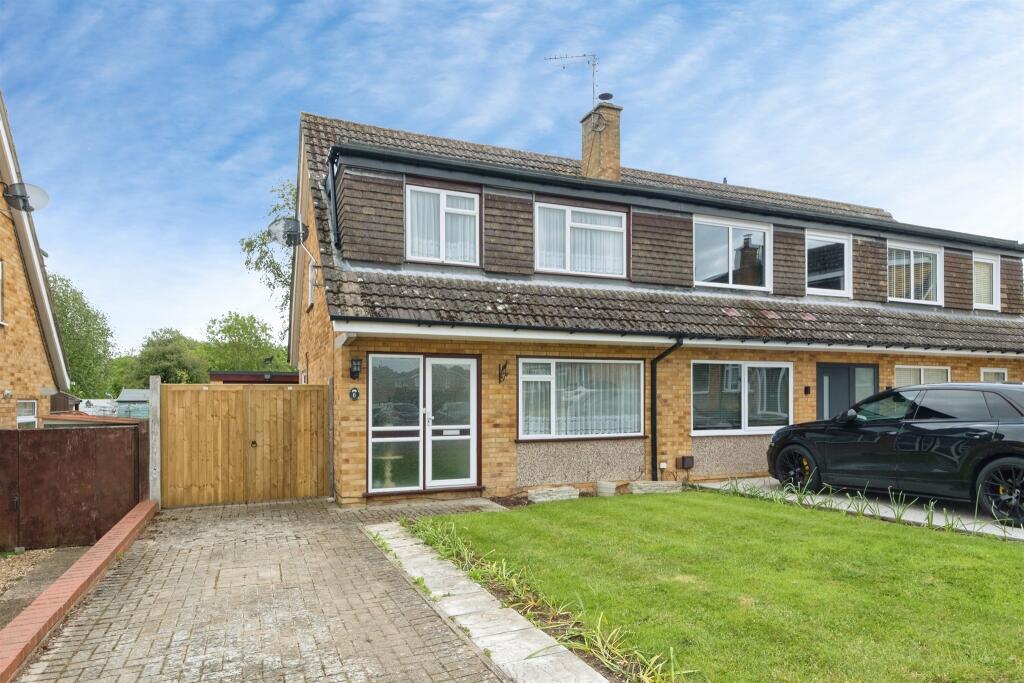 Main image of property: Carlton Close, Newport Pagnell
