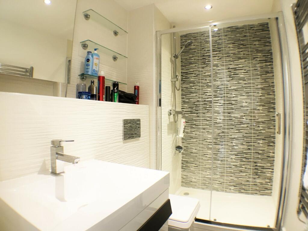 Apartment in Salford, Greater Manchester - More